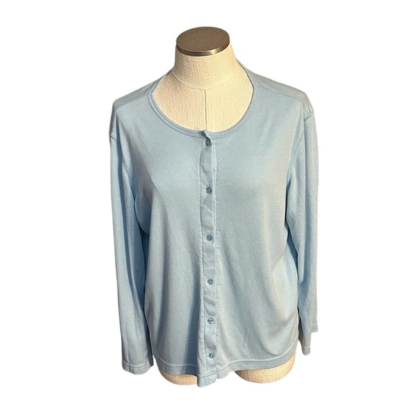 Light Blue Women's Button-Up Top - Picture 1 of 5